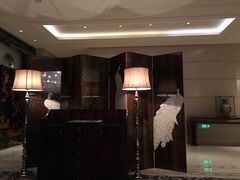 -LONG BAR 廊吧(外滩华尔道夫酒店)