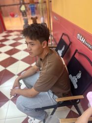 点击看大图 -Devilhands Barbershop男士理容店