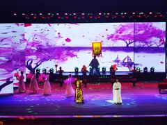 -南风大剧院莎梦二人转剧场