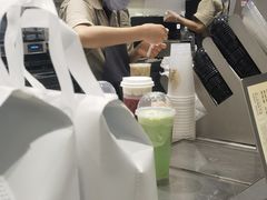 -喜茶(上海奉贤宝龙店)