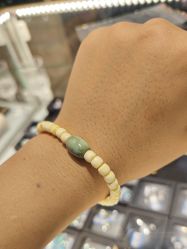 -灵彩珠宝(朗香街店)