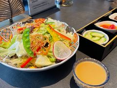 -铭牛烧肉·和牛海鲜自助(高新月牙湖店)