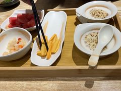 -叁煨蹄花·下饭盐帮菜(人民广场店)