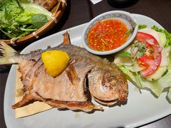 香煎鲳鱼-大头虾越式风味餐厅(光明广场店)