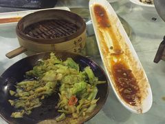 -东口码头·烧鸽子·鱼头泡饼·地方菜(金鹰悦城店)