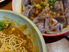 -爆炸头阿姨小四川正宗川味小吃(无任何分店)