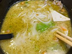 -阿香米线(路北大润发店)