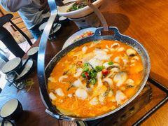 -老滇山寨•云南特色菜•地方菜•民族风情歌舞表演(金碧店)