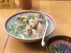 -老方桌烂蹄花川菜馆(九龙坡店)