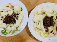 牛肉脆臊刀削面-华兴街自力面店