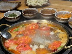 -顶顶汤火牛排火锅·经典铜锅涮肉