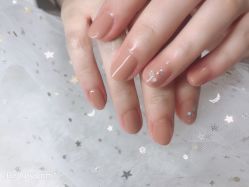 -苑苑发型设计