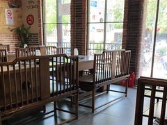 -七婆串串香(育秀路店)