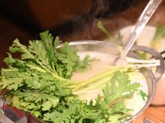 -爱碗亭·鲜炒湖南菜(壹城中心店)