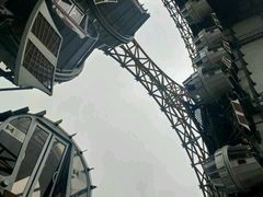 -影汇之星8字形摩天轮