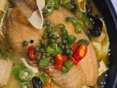 -渝是乎酸菜鱼·川渝小炒(新世界百货望京店)