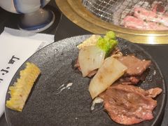 -山川小町·极番烧肉(新地假日广场店)