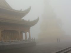 -峨嵋山金顶