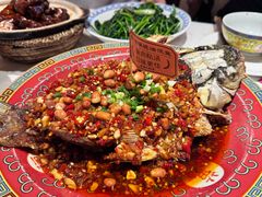 首创酥脆油浸鱼-南昌大饭店·非遗南昌菜(万寿宫店)