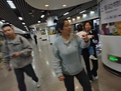 -上海动物园(地铁站)