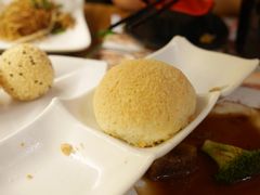 酥皮焗叉烧包-添好运点心专门店(深水埗店)