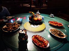 -三亚火车头万人海鲜广场