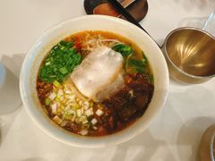 小锅米线-胡麻(静安嘉里店)