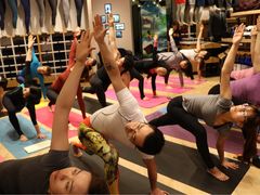 -lululemon(上海浦东IFC店)