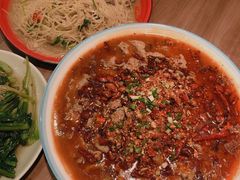 水煮牛肉-先启半步颠小酒馆(白麓里店)