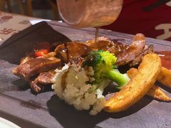招牌炙烤安格斯牛扒-缦云里花园餐厅