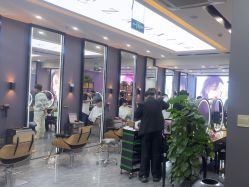 -藤野造型烫染·漂发