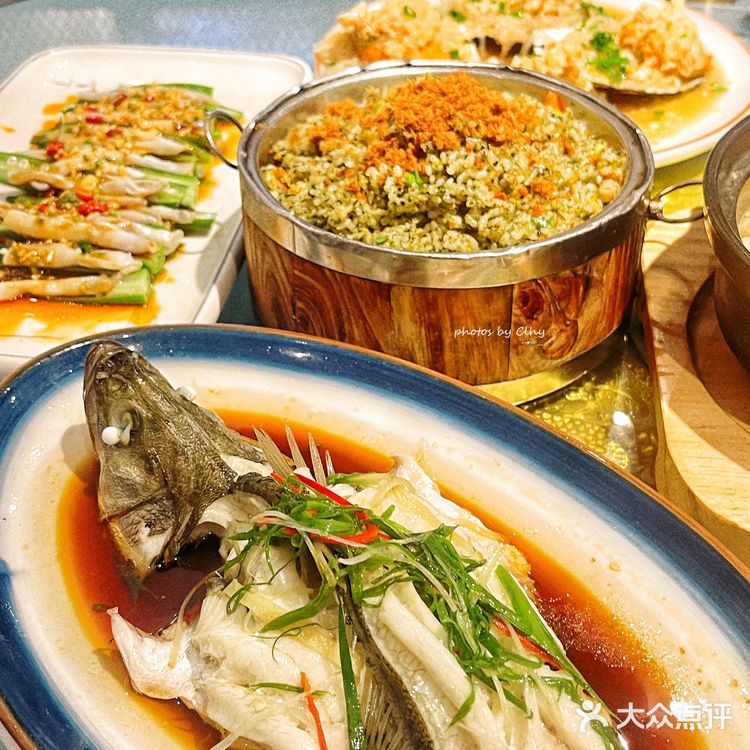 集美大学门口的大排档