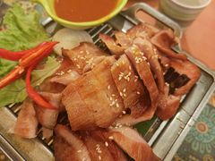 炭烤猪颈肉-荷花泰菜(东方新天地店)