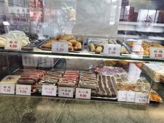 面包甜点陈列柜-四宜糕团店(南大街店)