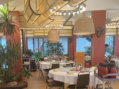 -刘姐啤酒鱼民族演艺餐厅(西街总店)