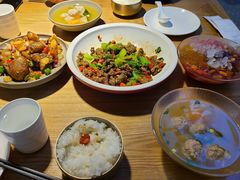 -米一仙·成都小碗菜(东万达店)