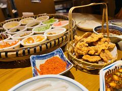 -包整·丝娃娃(一览甲秀楼风景店)