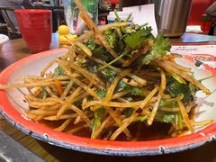 酸辣萝卜丝-兔槽江湖菜·重庆璧山兔(水围店)