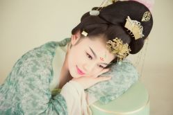 点击看大图 -盘子女人坊古装写真摄影(长春总店)