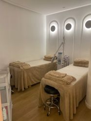 -苗方清颜痘肌研究所