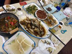 -渔中舟海鲜大排档(普陀沈家门店)