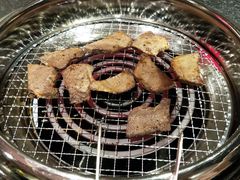 厚切牛舌-赤铁扒拉锅·烤串·烤鸽子