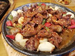-老东镇啤酒屋海鲜加工·蒸汽海鲜·海鲜烧烤(台东店)