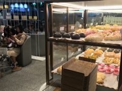 面包甜点陈列柜-奈雪的茶(湖滨银泰in77C区PRO店)