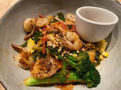 煎大虾海藻面色拉-Wagas沃歌斯(武汉恒隆广场店)