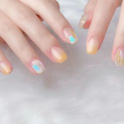 -悦指间美甲美睫