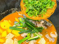 -老刘生态大鱼坊铁锅炖鱼(赛马场店)