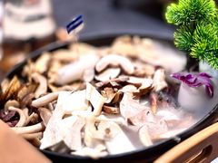 -一朵菌·野生菌探索家火锅(南亚店)