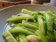 -蜜桃餐厅·伴山(湖滨商业街店)