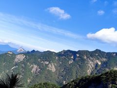 -罗田薄刀峰风景区